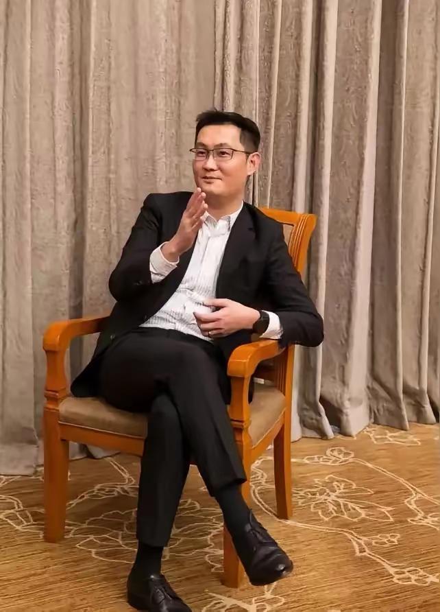 腾讯马化腾为什么低调:中国的千亿富豪，在国外没明面房产也不接采访不出国。