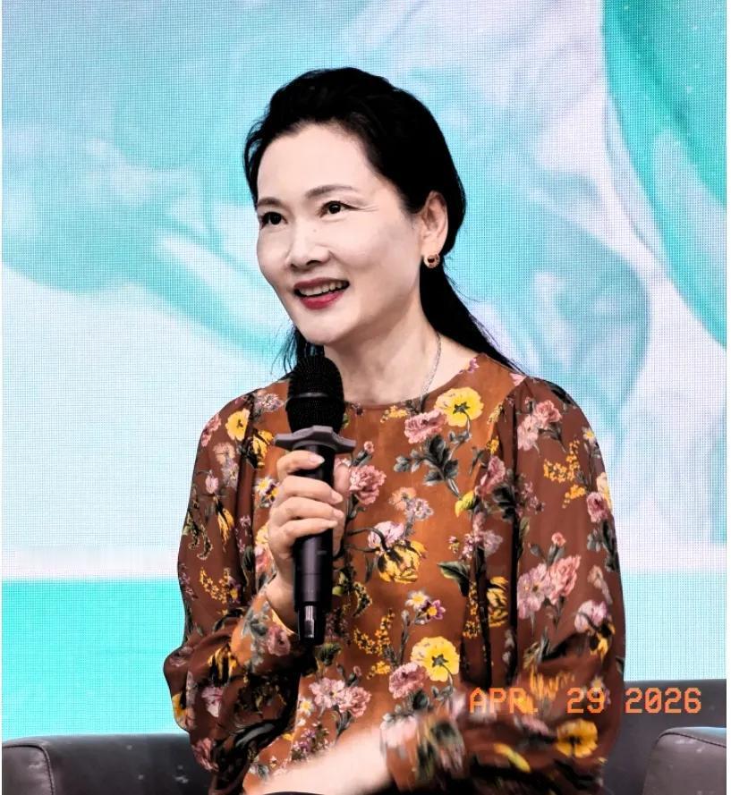 何赛飞生完孩子后，家里就再也没来过亲戚。就因为她说了句大实话，把人全得罪光了