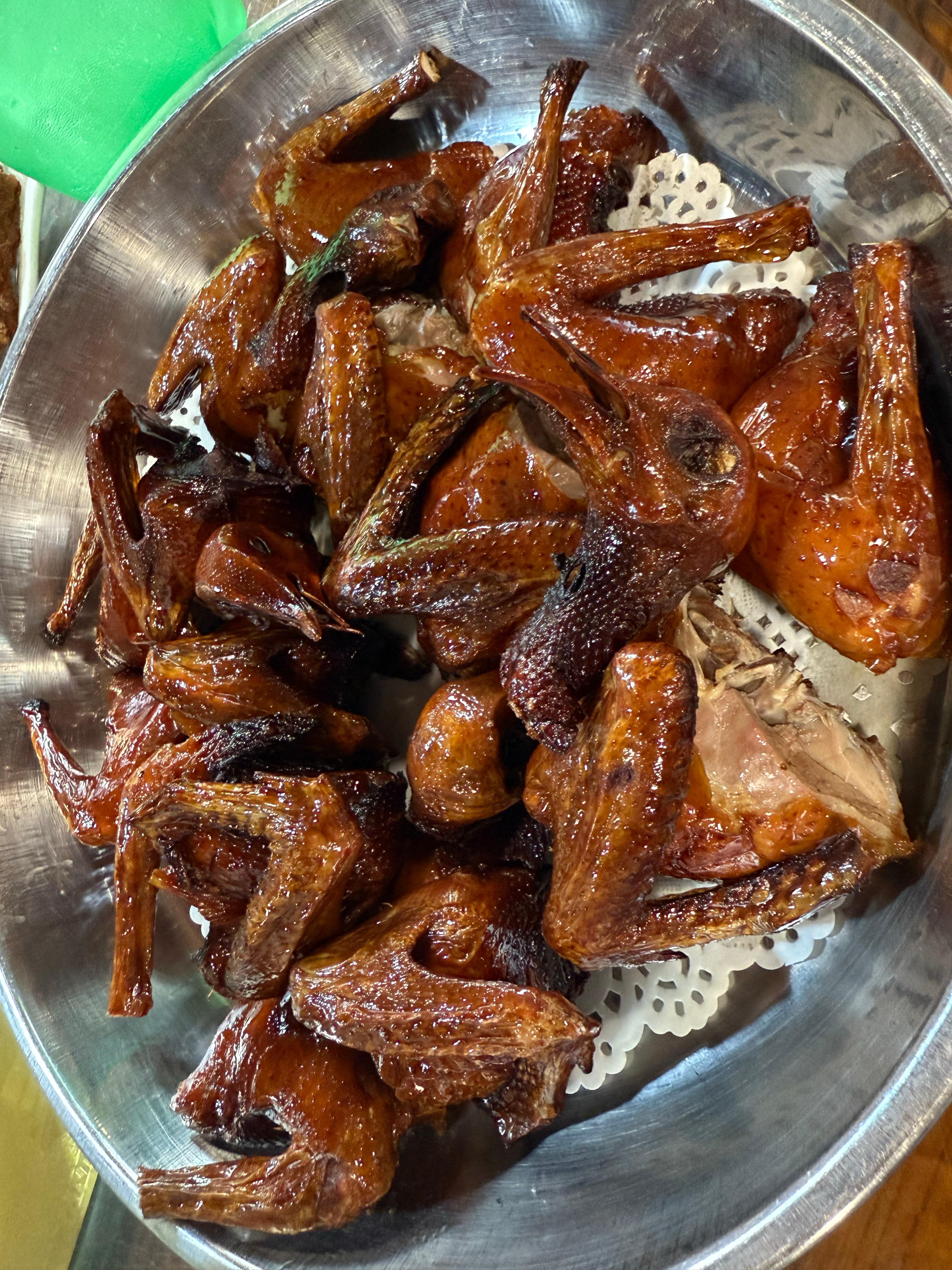 好离谱！是我今年吃过最好的乳鸽，但这家农庄真是有点距离！！！​​​