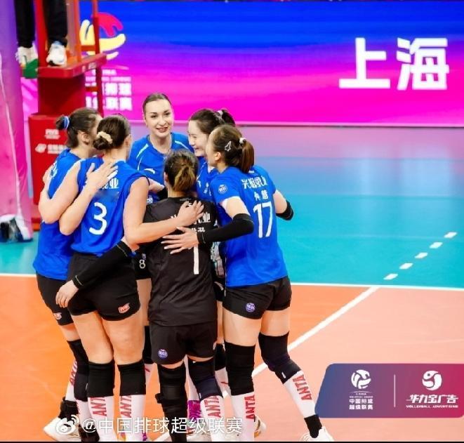 本周六晚上天津女排客战上海女排！季后赛一周双赛模式再次开启！本周六晚上天津女排迎
