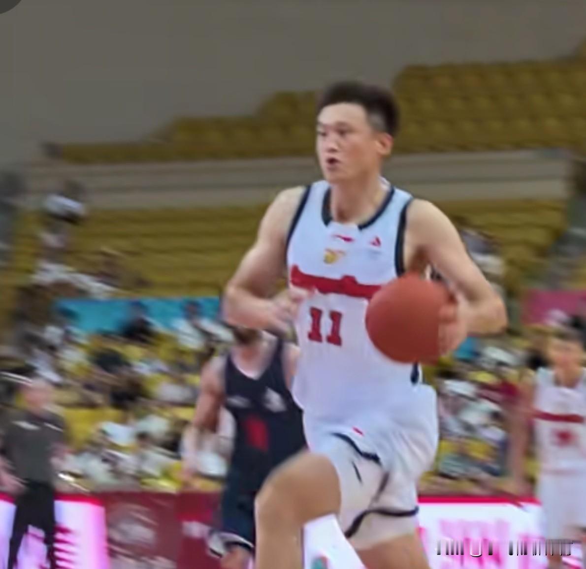 广东宏远95-64战胜美国STTP俄亥俄男篮，陈家政获得队内得分王，周鹏老当益壮