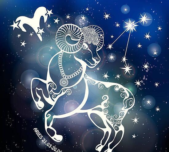 白羊座（七月）每月星座运势（上）欢迎来到闷热的七月，美丽的白羊座！很难相信这一