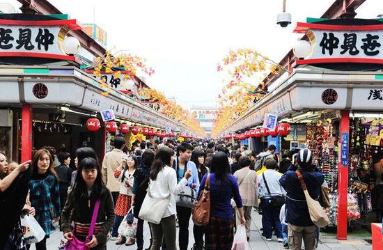 在日本工作的朋友回国，说了一句大实话。他说：“你们别光看新闻天天播日本物价涨、日
