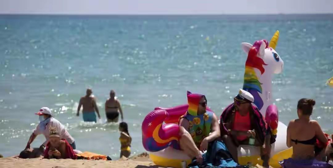 西班牙警方解救15名遭性奴役的中国女性，14名涉案人员被捕，这事儿太让人痛心了。