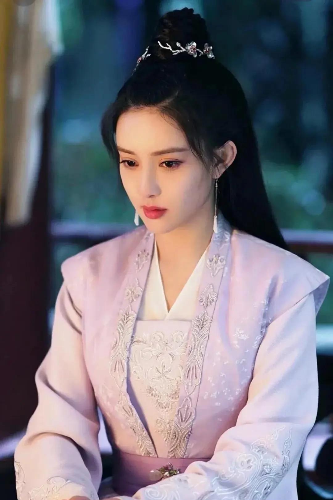 我问老‎公⁠：“孟子义这‌么‍‎漂亮，为什么‍‌没人对她‏⁠有非分⁠‍之想？”我
