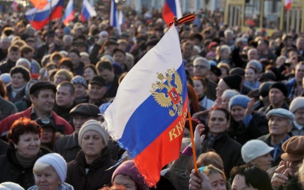 俄罗斯改变战术了，号召乌克兰各州举行公投，决定是否加入俄罗斯。不得不说，这一招真