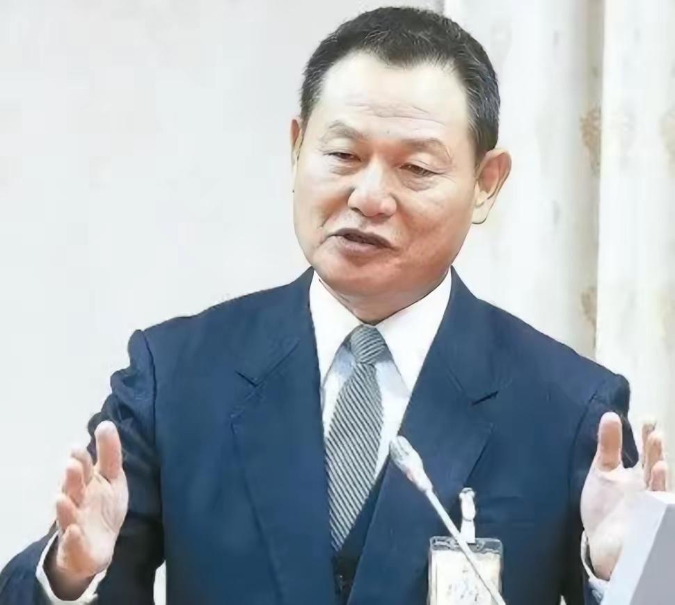 台“陆军司令”李翔宙发表声明4月5日，台湾地区前陆军司令李翔宙公开喊话，把俄