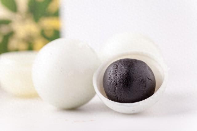 乌鸡白凤丸不只是妇科第一方！中医：大补气血、滋养肝肾，男女都能用，还能调前列腺