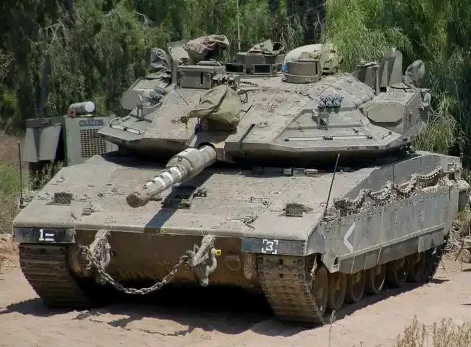 《金融时报》报道，当地时间19日，澳大利亚国防部表示，澳方已于本月，在波兰-乌克