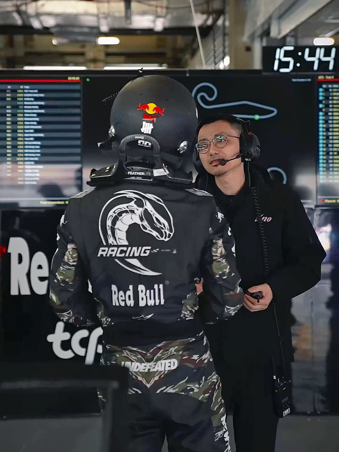 往我怀里倒！王一博