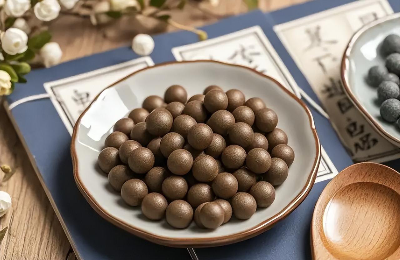 这1种白腻苔，阳虚至少有3、5年，只靠附子理中丸根本不够 看到很多患者发来的