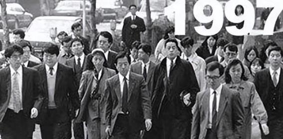 1997年，中国动用1400亿对轰犹太资本，在一番大战后，犹太资本血亏20亿美金