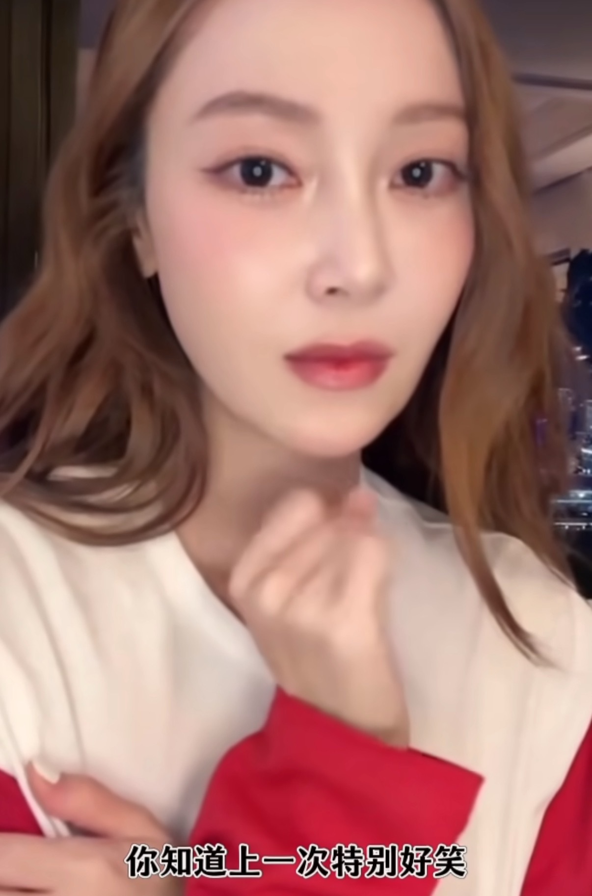 郑秀妍我才是翻译姐姐啊哈哈哈哈哈我们卡子也是当上翻译姐姐了，团队里都是韩国人，