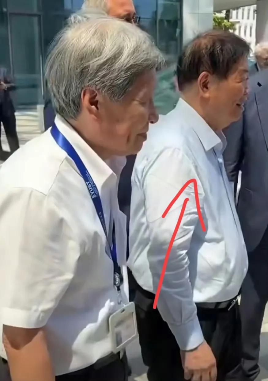 我姐妹在福耀集团上班，跟我说了句实在话，我才懂曹德旺为啥突然卸任给儿子——真不是