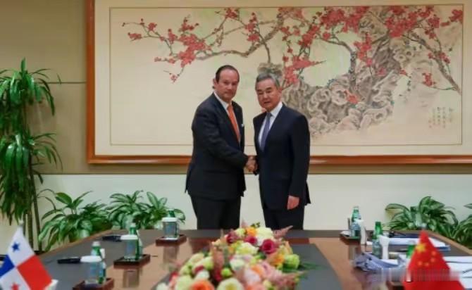 谈成了，巴拿马当场改口​当地时间5月26日，在巴拿马不懈努力下，终于和中国外交