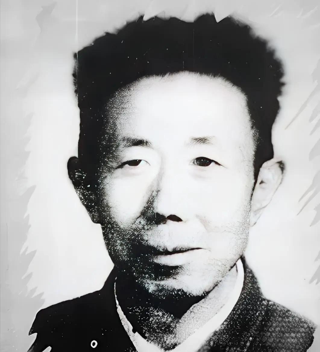 1949年，杀了3000多名红军的韩起功逃入祁连山，解放军搜寻多日无果，这时，一