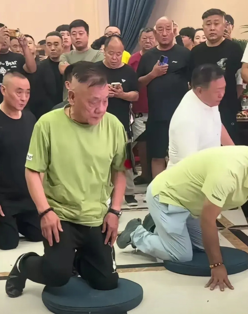 德云社的杨进明着实是一位有情有义的大丈夫。他与杨家已经20年未曾联系了，当初杨老