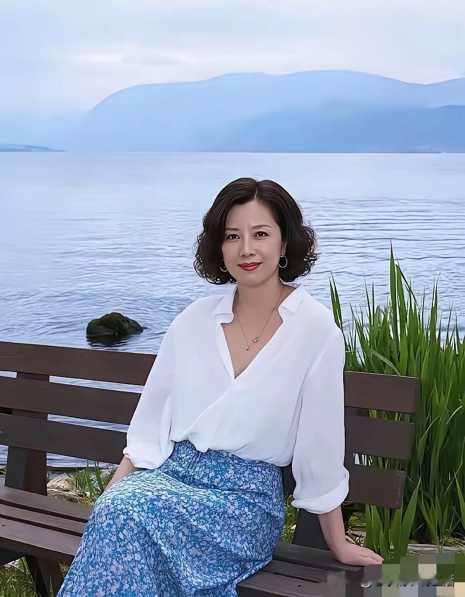 女人年老了为什么非得要找个伴到底有几个意思第一，为钱，就是钱不够花第二，