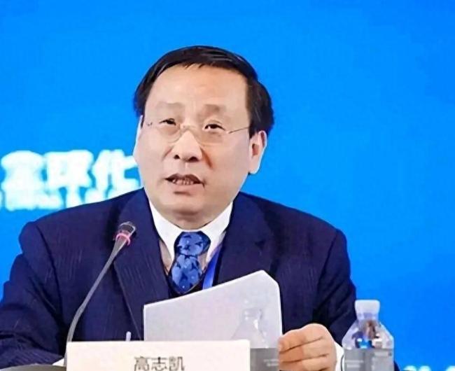 39万亿美债悬在头顶，光利息一天就吞掉近3亿美元，高志凯5月27日