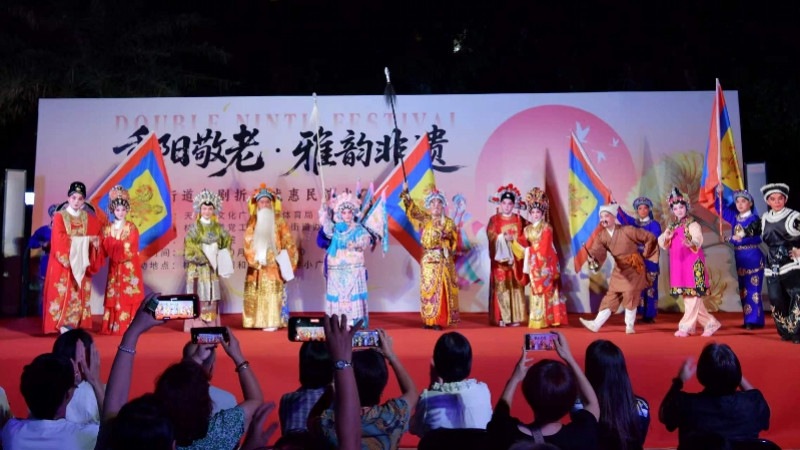 粤剧走进街巷社区: 林和街道粤剧折子戏惠民专场演出精彩上演