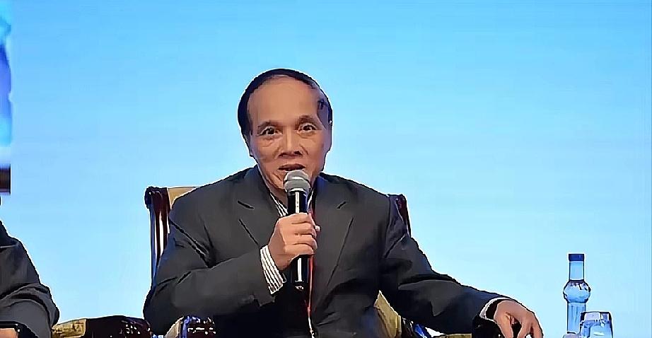 一位越南教授说：虽然我不喜欢中国，但也不得不承认，中国是黄种人里唯一敢和白种人叫