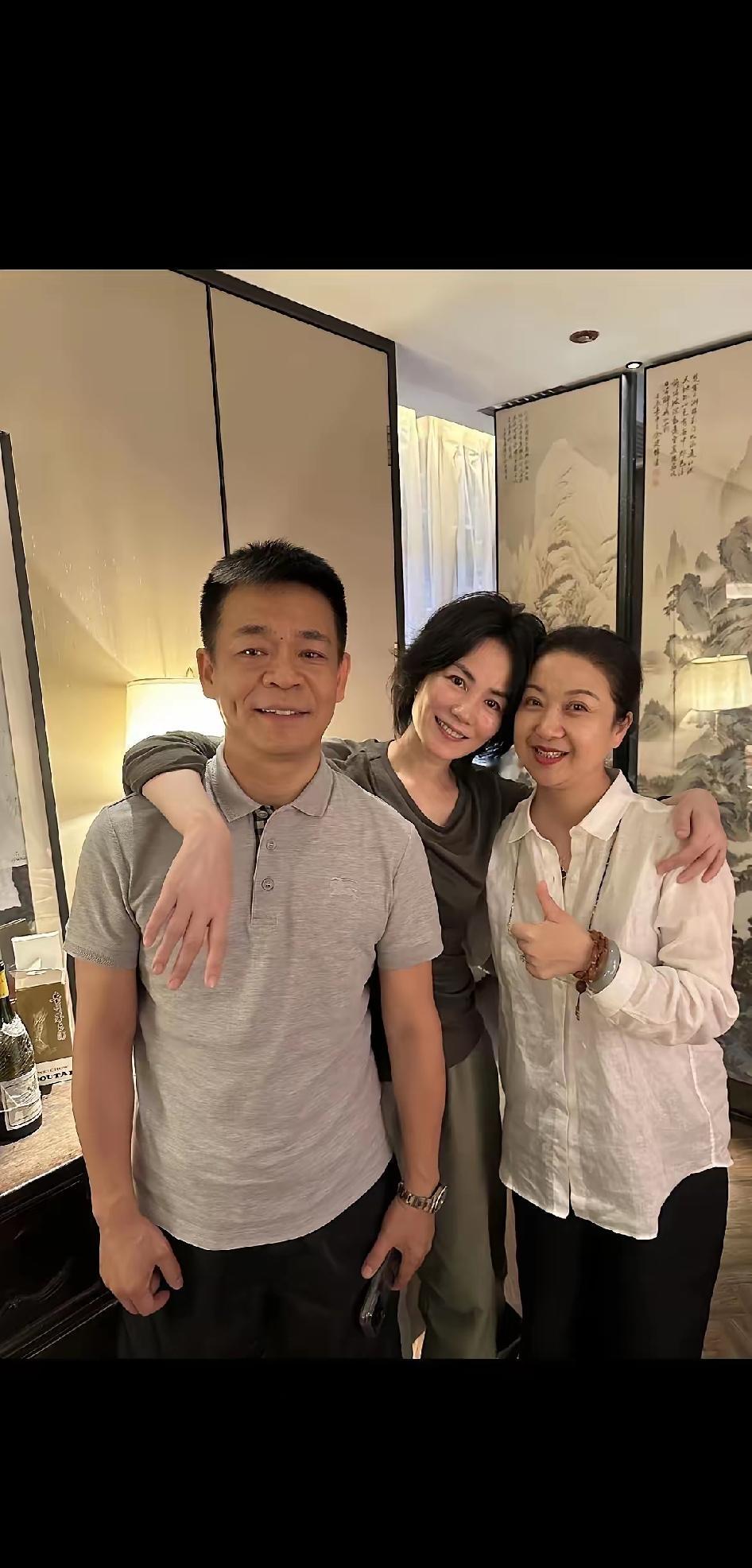看了王菲和孙浩的合影，我算是明白他们的友情为何如此深厚了。2026年7月6日流