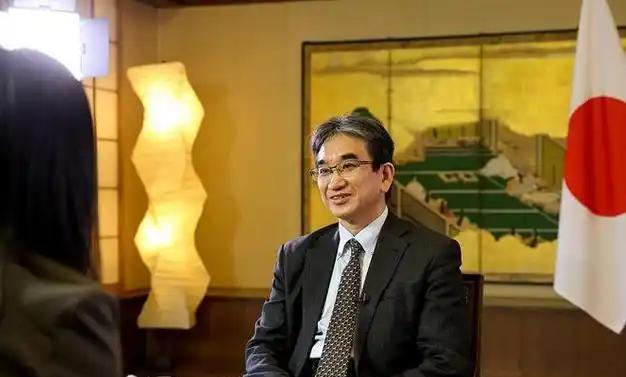 日本前驻华大使垂秀夫警告：“中国现在太强大，日本打三拳，中国能还三十拳！”日本从