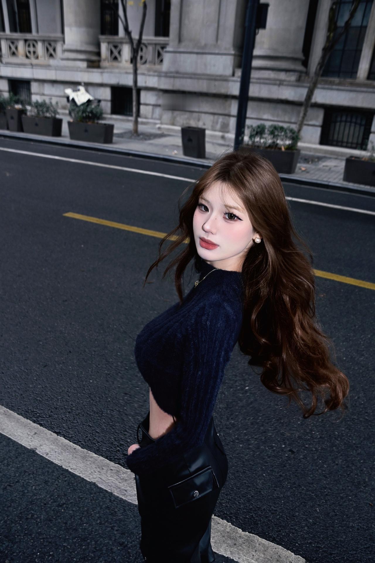 📷：尼康z30✨：神牛480预设：玩具御姐港风街拍回头杀