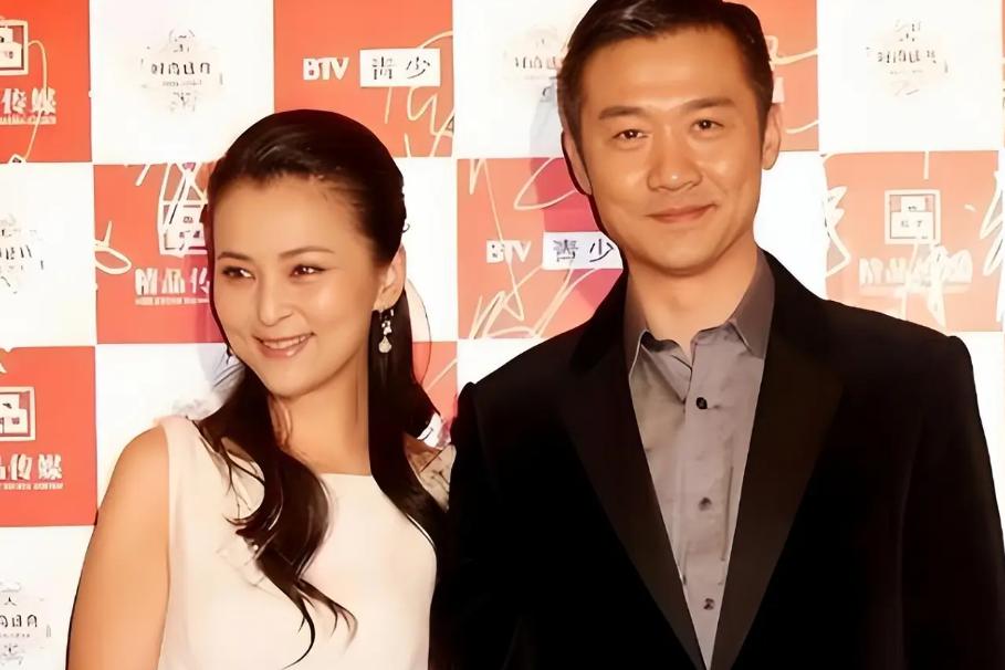 2011年，黄志忠把自己在北京的两套千万房产、200万存款和名下所有车，一把塞给