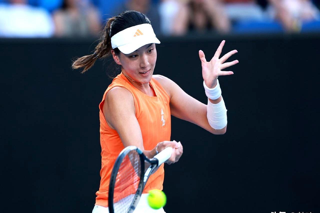 咱中国的王欣瑜，这次在澳网可真长脸了。她把赛会13号种子给干掉了。这还是她