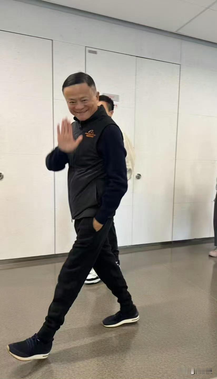 马老师新年现身闲鱼马老师的蚂蚁森林，花呗都帮助了不少人