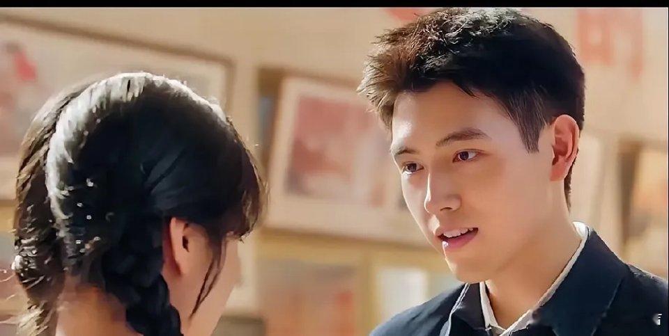 《纯真年代的爱情》11-12集预告高能来袭，双线情感拉满张力，一边是烟火气十足的