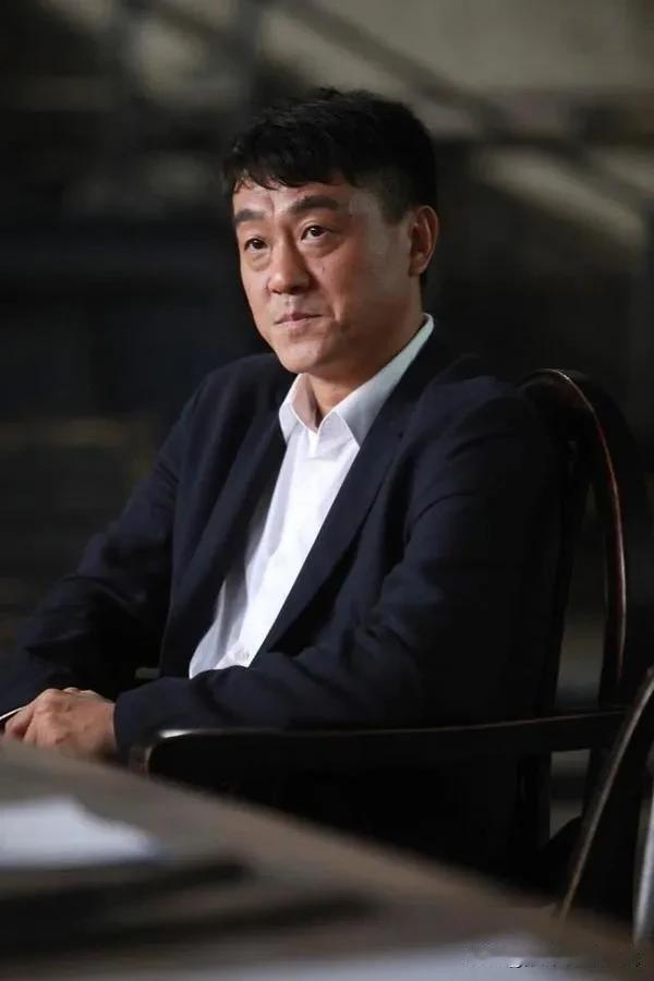 著名话剧，影视演员，何冰说：我当年高中毕业很迷茫，当时是1987年，很喜欢艺术却