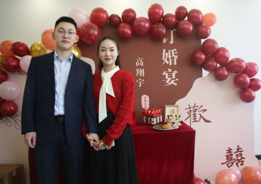 果然男人婚后发福是真的……​​​
