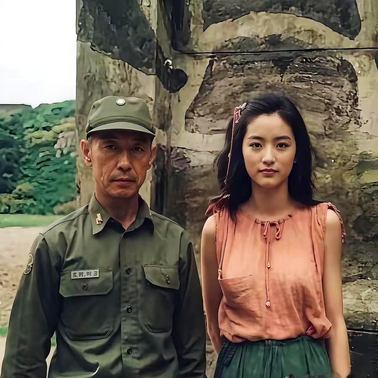 满屏都是十级滤镜和“科技脸”的今天，谁还能扛得住几十年前连个补光灯都没有的纯生图