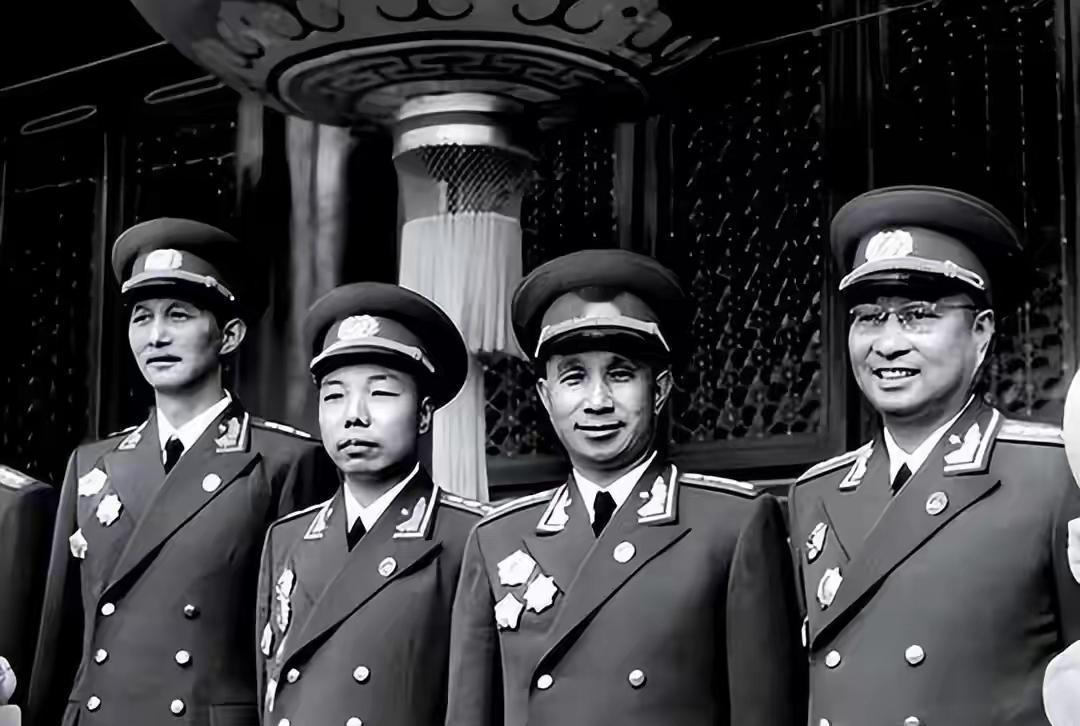 山河无恙的代价：1949年后病倒的“五虎将”，印证解放战争“拖不得”五星红