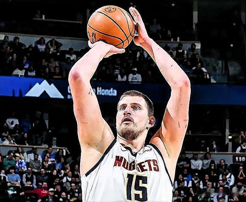 约老师公开表态！明年愿意续约掘金，有望签下NBA历史最大合同掘金新赛季媒体见