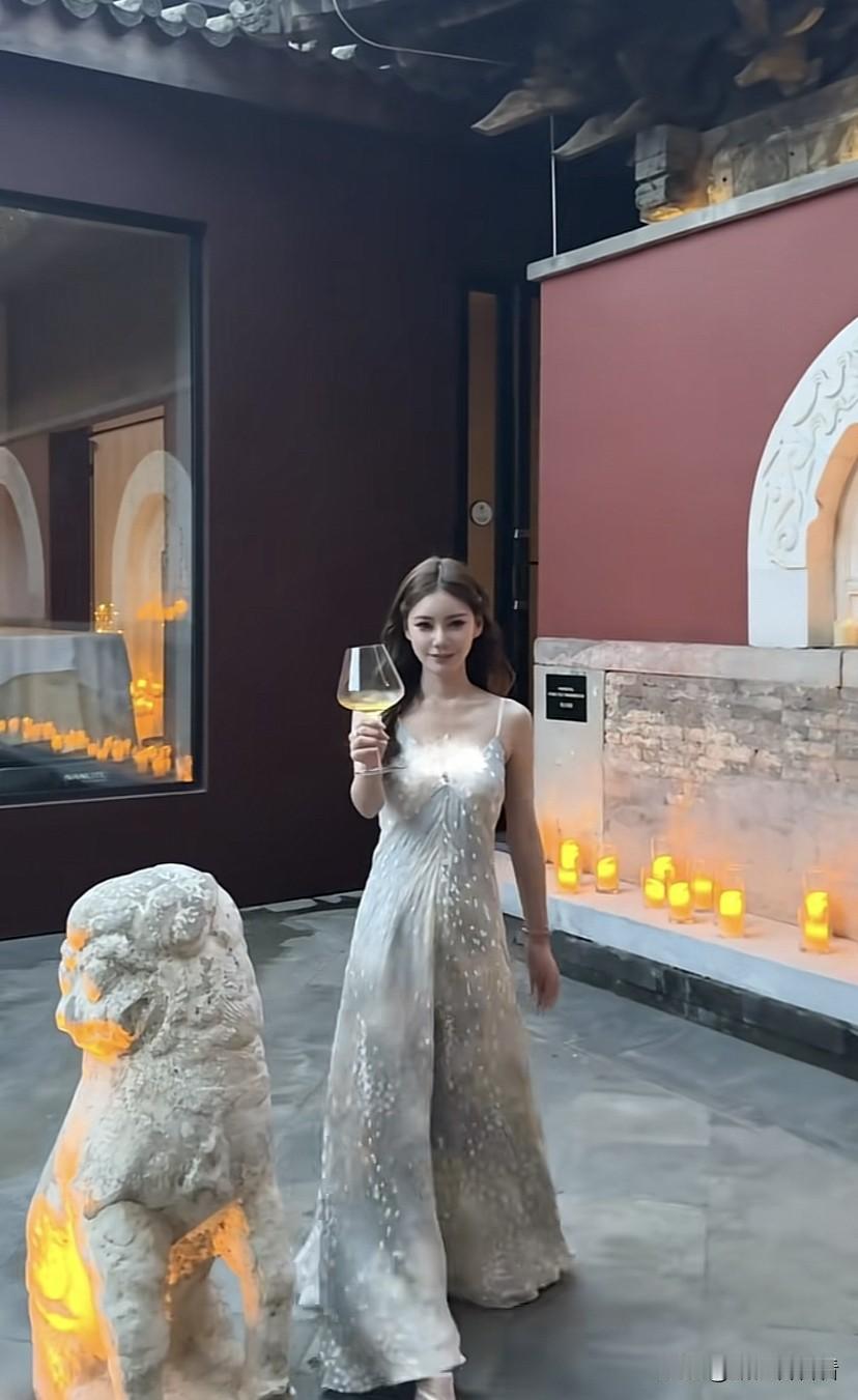 马筱梅生日发文：感谢老公给的惊喜，也感谢在北京认识了这么多良师益友，感谢一直陪伴
