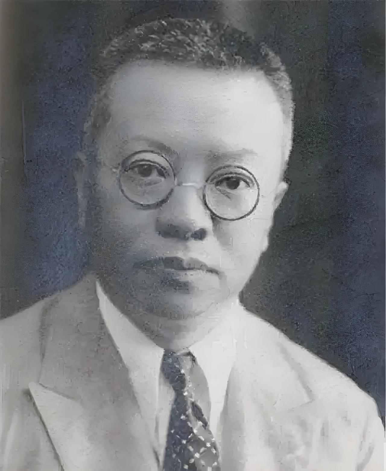 1906年，新婚夜，19岁的钱玄同对新娘徐婠贞冷冷说道：“我不爱你，娶你