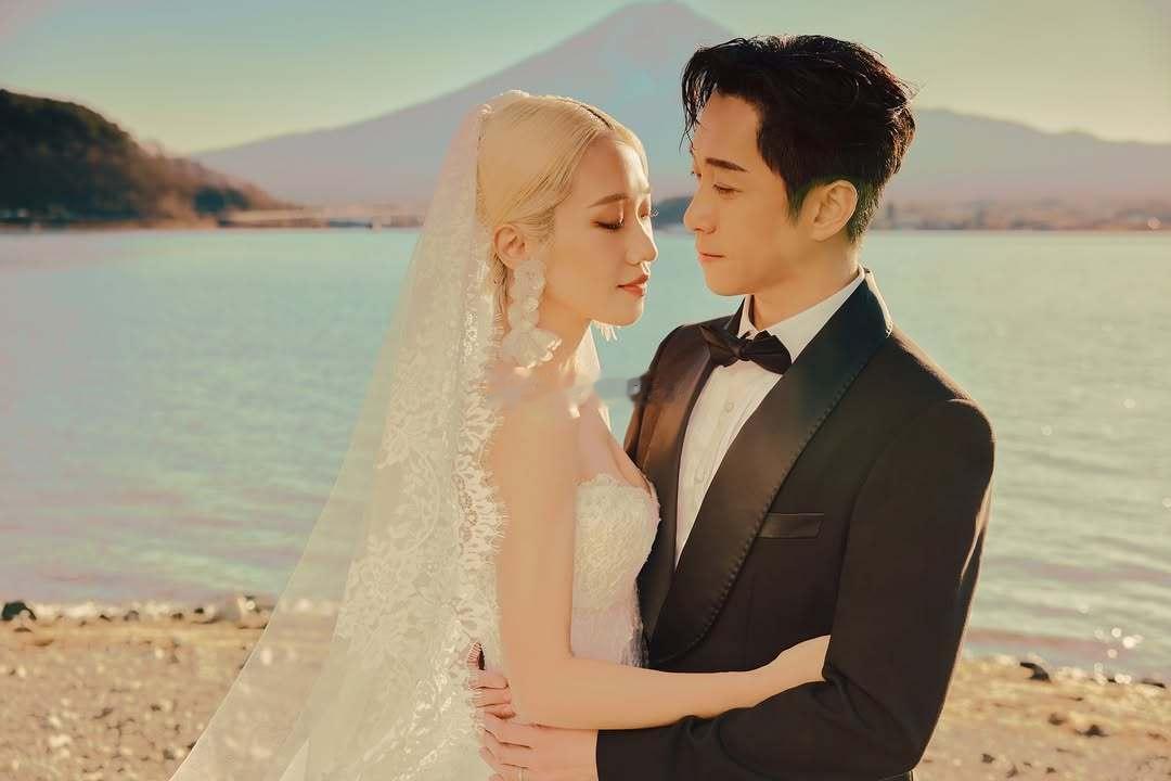 ‼️陈汉典和Lulu的婚纱照来了👇（图五图六：能看出来其中一个拍摄场景是在虹夕