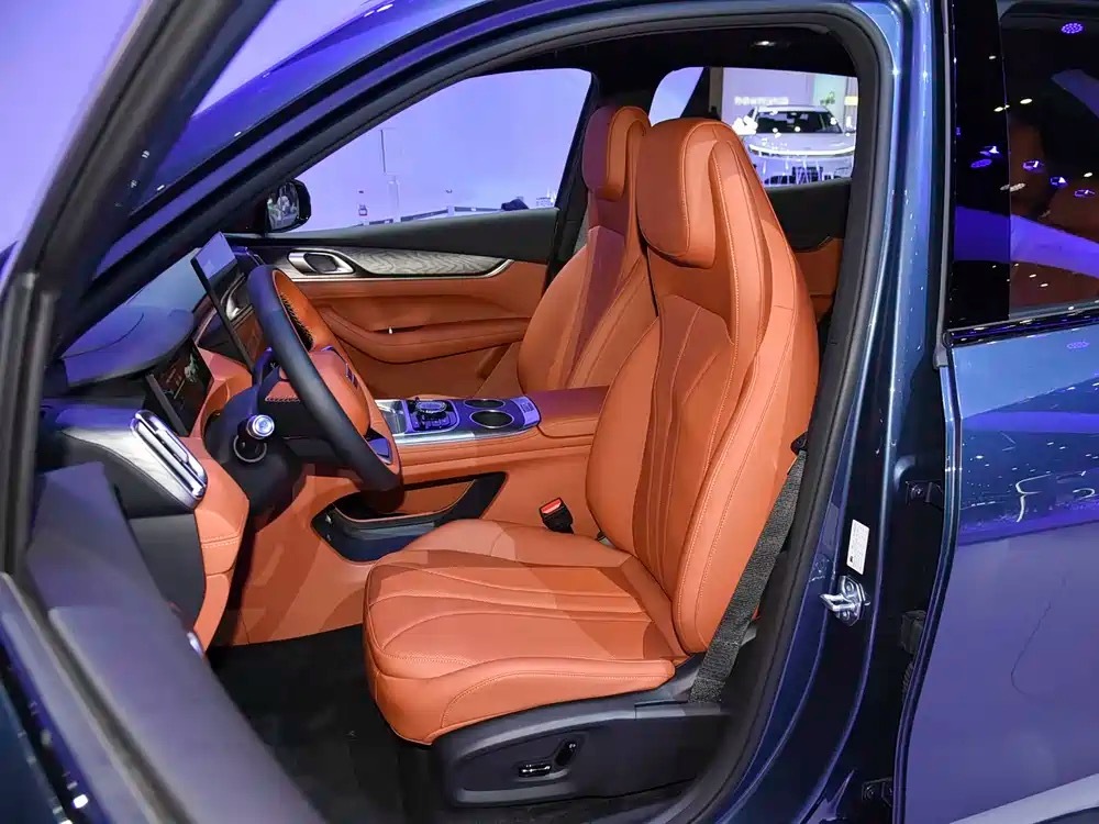 吉利银河M7，紧凑型家用插混SUV。15万级家用五座SUV，1.5L插混系统，综
