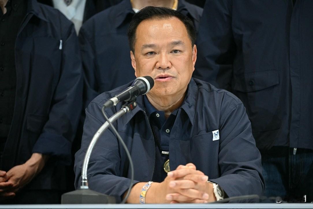 就在刚刚泰国大选出问题了！人民党向泰国选举委员会提交请愿书，要求在10个地区