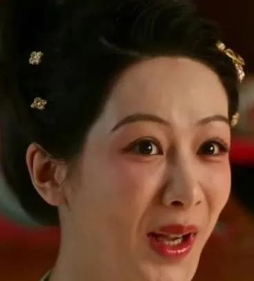 娱乐圈里的CP炒作可真是够乱的。就拿杨紫和肖战来说吧，CP粉有时候狂热得有些过头