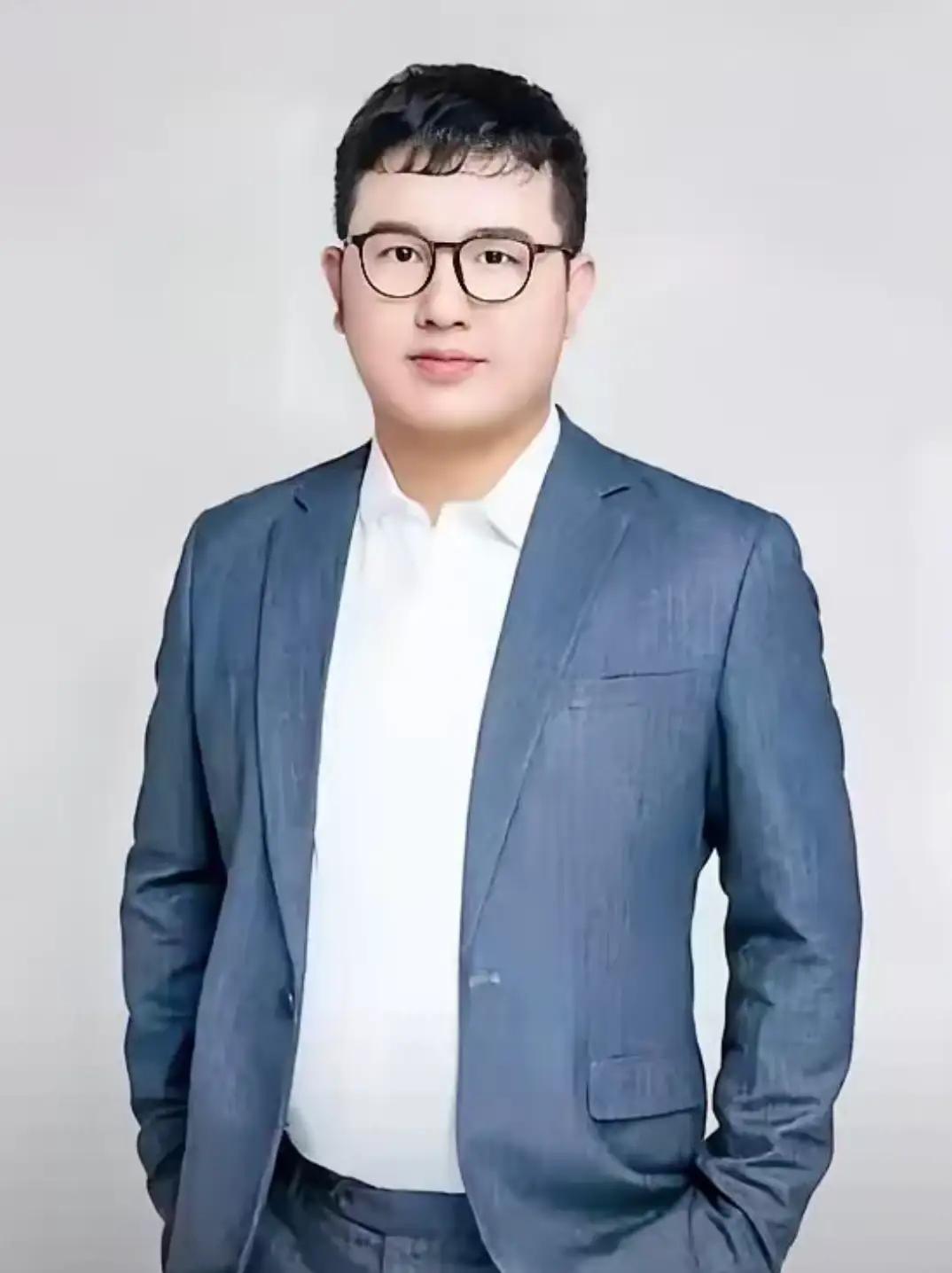 今天这个新闻太炸了！90后华科大天才肖弘，开发的AI智能体Manus火遍全球，M