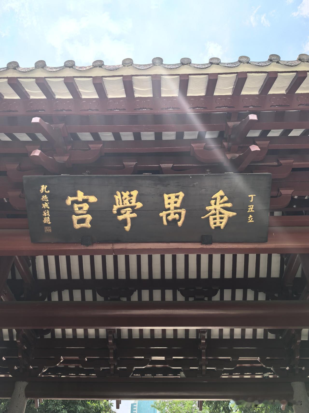 旅行就是生活从4月23日到5月23月，一个月的旅行，如诗如画，从南昌到井冈山