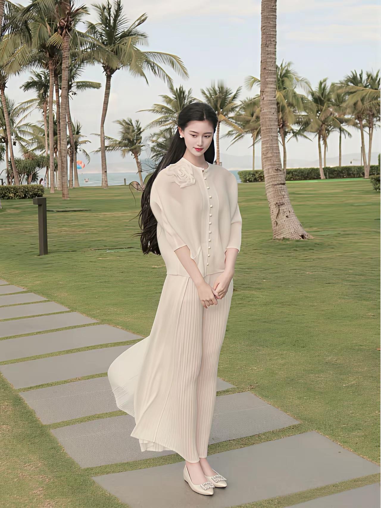 海边小家碧玉的少女四方联