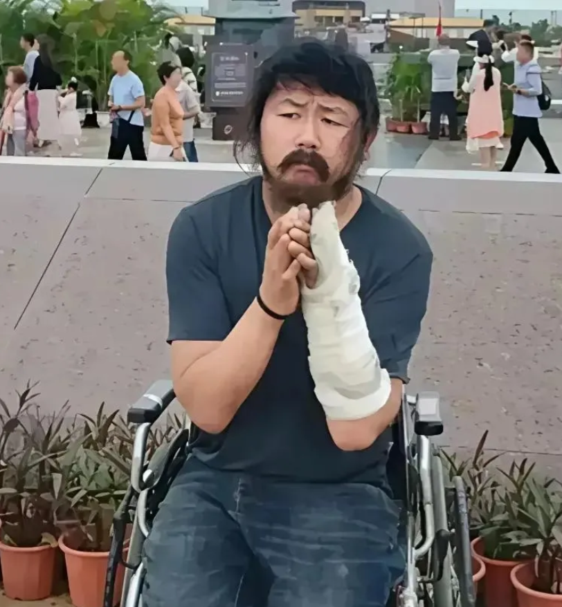 关于胡雷再次落选感动中国人物，其实一点都不意外。因为他感动了天，感动了地，