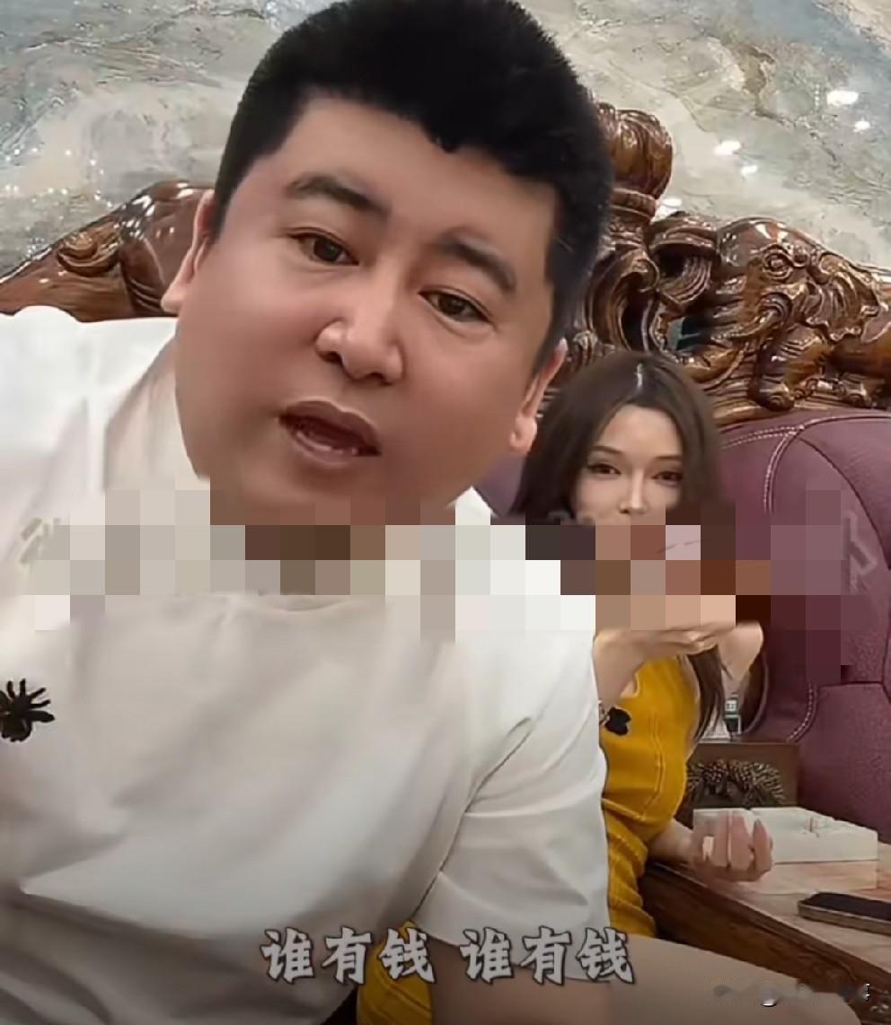 亿人忠哥呛怼辛巴！  亿人忠哥呛怼辛巴，喊话扬言全网：别说