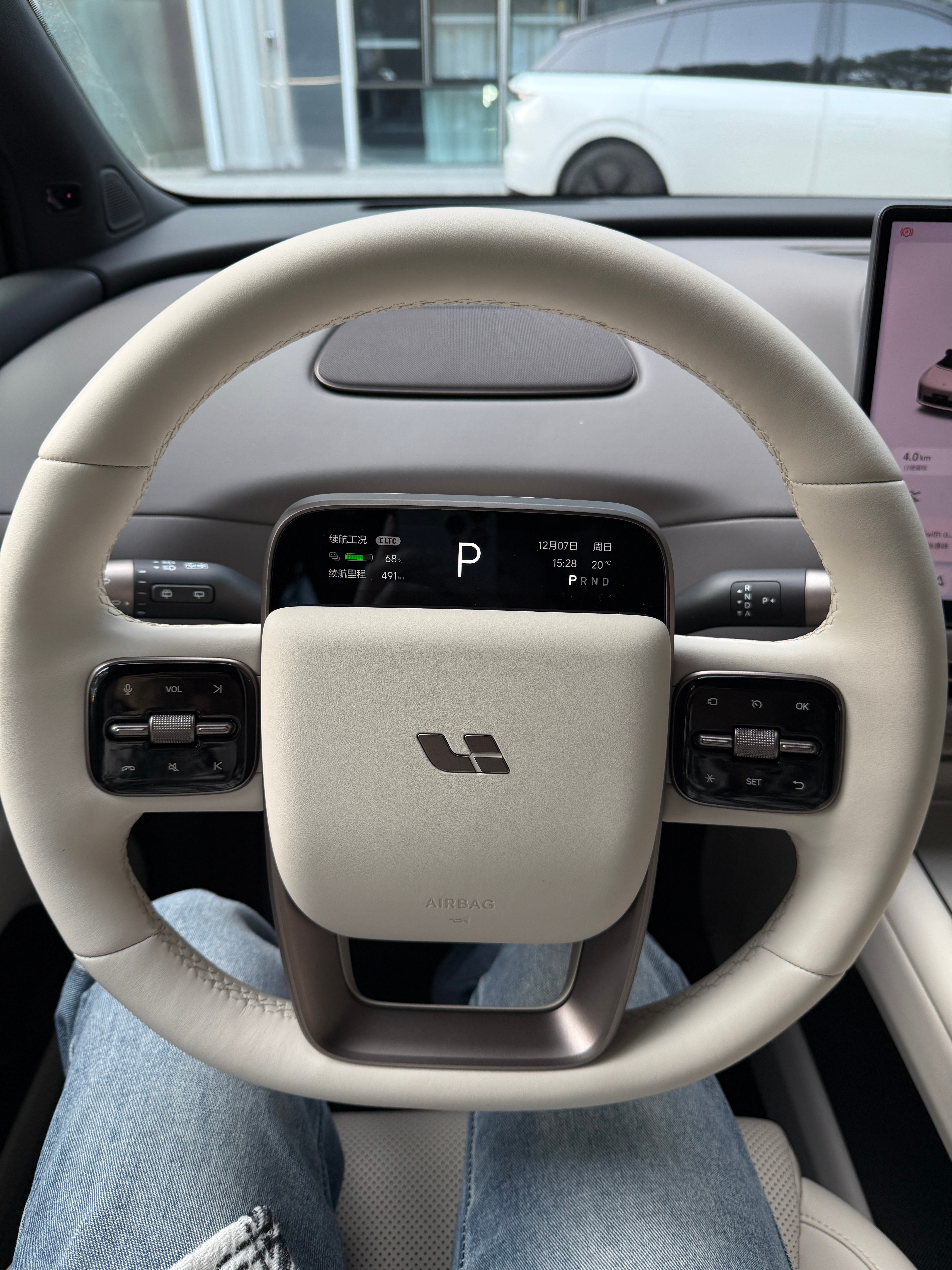 虽然陈震被封禁了，但是他当时说理想i6和ModelY他会选i6。虽然有商单的因