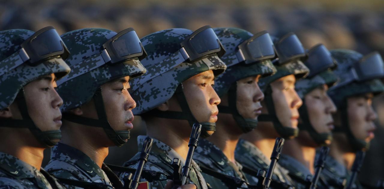 台湾还有路可选吗？1.驻军：中国人民解放军入驻台湾保卫台湾，完美结合，施行一